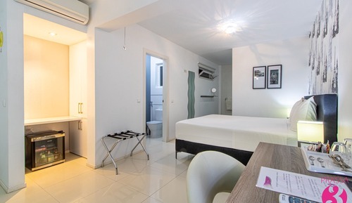 Superior Suite, Balcony, Courtyard View