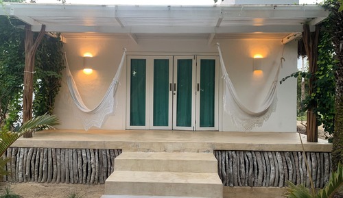 Bungalow, Pool View