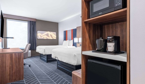 Room, 2 Queen Beds, Non Smoking