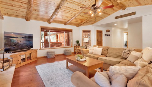 Cabin, Multiple Beds, Hot Tub, Mountain View (2147)