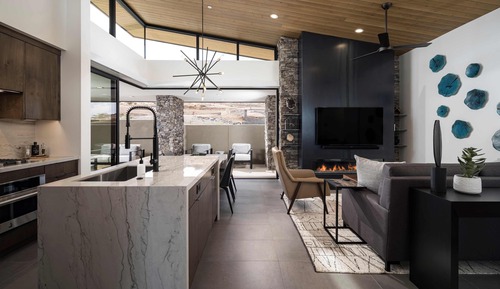Superior Cottage, Patio, Mountain View