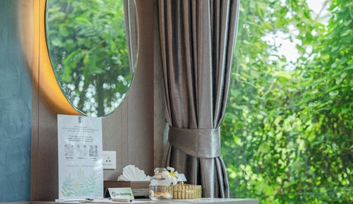 Standard Garden King Room