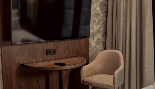 Luxury Suite