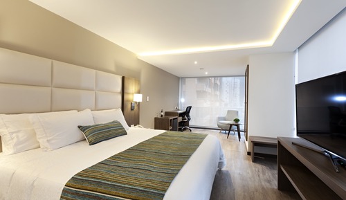 Traditional Studio Suite