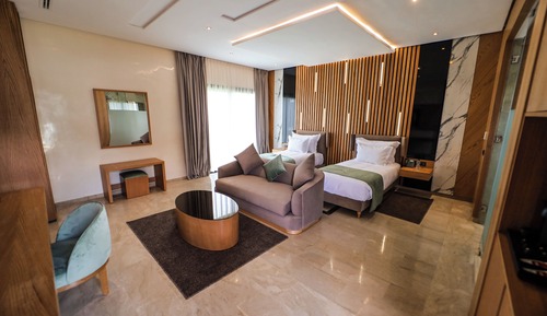 Deluxe Triple Room