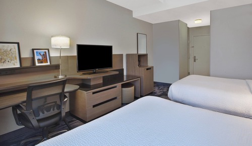 Room, 2 Queen Beds, Non Smoking (Mobility Accessible, Tub)