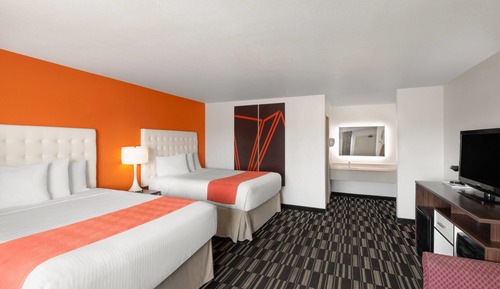 Suite, 2 Queen Beds, Non Smoking, Microwave