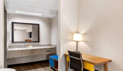 Room, Multiple Beds, Non Smoking