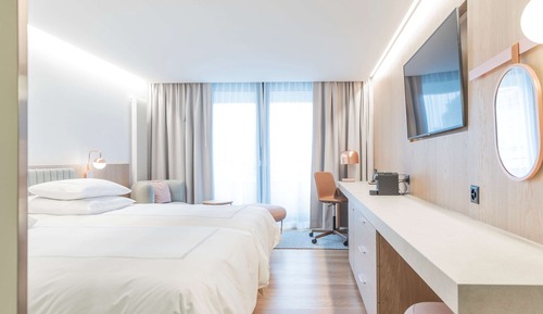 Premier Room, 2 Twin Beds (Small Balcony)