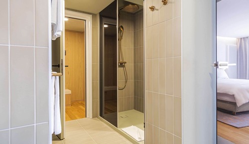 Suite, 1 King Bed, Balcony