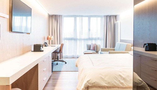 Premier Room, 1 Double Bed (Small Balcony)