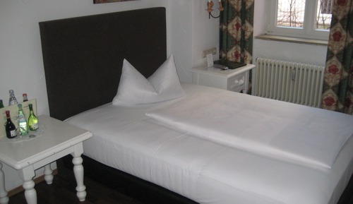 Standard Single Room