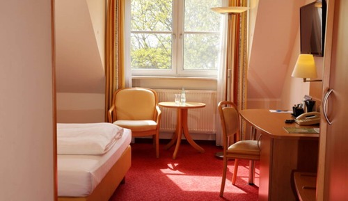 Comfort Single Room
