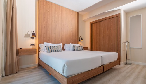 Premium Room