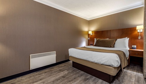 Suite, 1 Queen Bed, Non Smoking, Refrigerator
