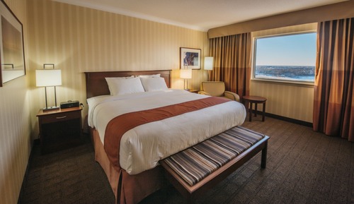 Standard Room, 1 King Bed