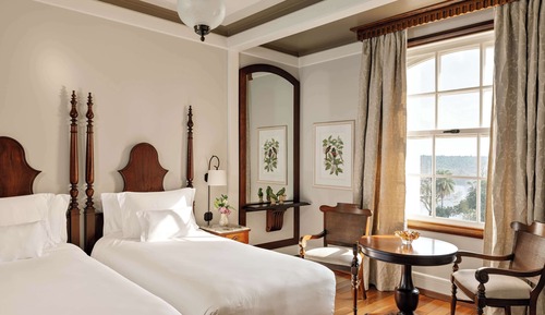 Deluxe Falls View Room
