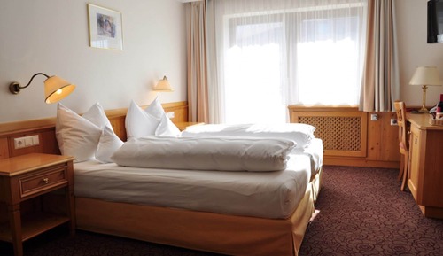 Classic Double Room