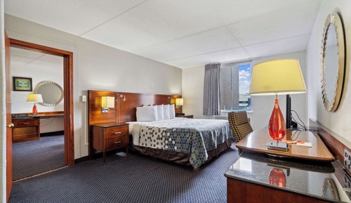 Suite, 1 King Bed, Non Smoking