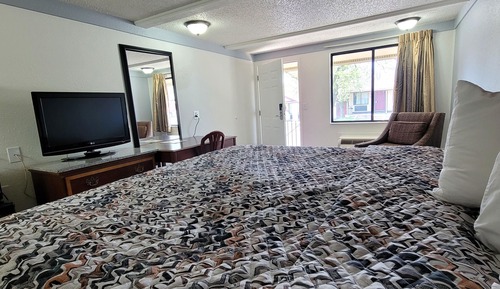 Standard Room, 1 King Bed, Non Smoking