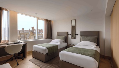 Deluxe Twin Room