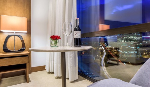 Family Room (View, 3 Adults + 1 Child)