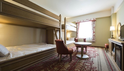 Quadruple Room (Party 4)
