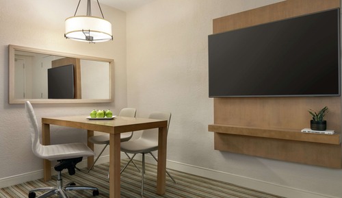 Suite, 1 King Bed