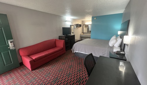Standard Room, 1 King Bed, Smoking