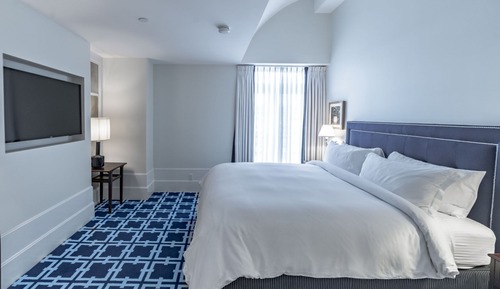 Deluxe Suite, Balcony