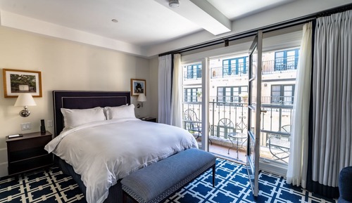 Deluxe Room, 1 King Bed, Fireplace