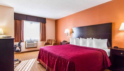 Standard Room, 1 King Bed, Non Smoking