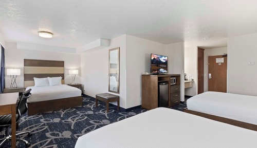 Standard Room, Multiple Beds, Non Smoking, Refrigerator & Microwave