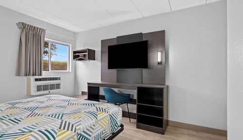 Standard Room, 1 Queen Bed, Non Smoking
