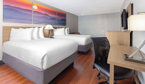 Deluxe Room, 2 Double Beds, Non Smoking