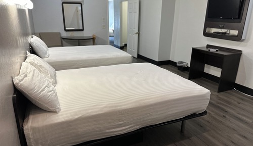 Standard Room, 2 Queen Beds, Non Smoking