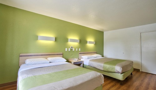 Deluxe Room, 2 Queen Beds, Non Smoking, Kitchenette