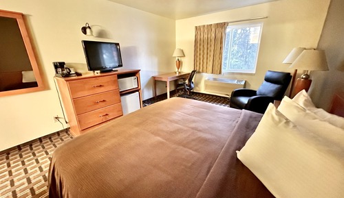 Standard Room, 1 Queen Bed, Accessible, Non Smoking