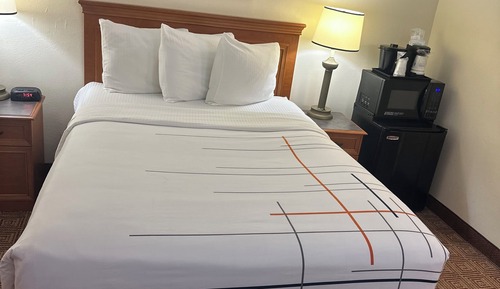 Room, 1 Full Bed, Accessible, Non Smoking (Mobility/Hearing, Tub w/Grab Bars)