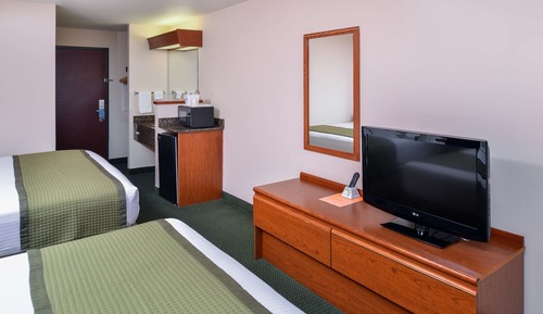 Room, 2 Queen Beds, Non Smoking (Pet-Friendly)
