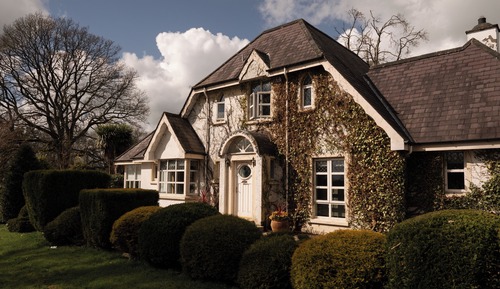 The Oaks Residence