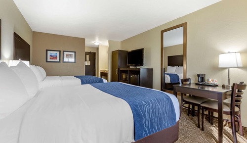 Standard Room, 2 Queen Beds, Non Smoking