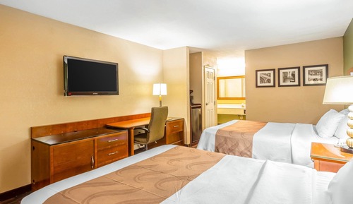 Suite, 2 Queen Beds, Non Smoking