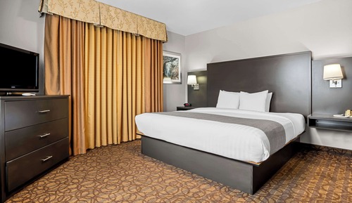 Suite, Multiple Beds, Non Smoking, Refrigerator & Microwave