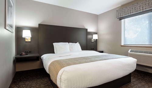 Suite, 1 King Bed, Non Smoking, Refrigerator & Microwave (Separate Living Room;with Sofabed)