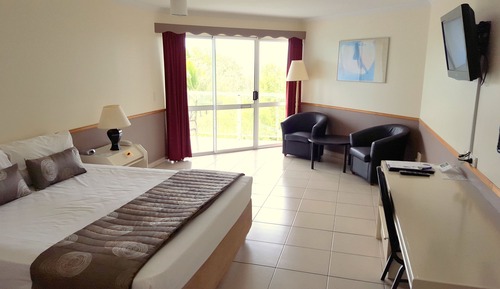 Standard Room, 1 Queen Bed