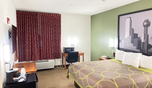 Room, 1 King Bed, Accessible, Non Smoking (Roll-In Shower)
