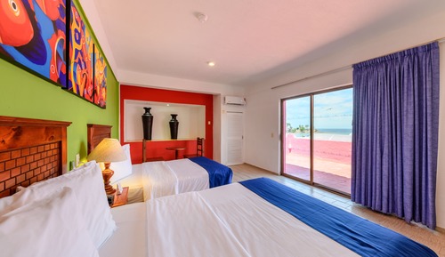 Standard Room (2 Double Beds)