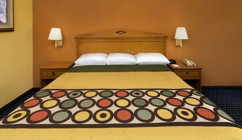 Standard Room, 1 King Bed