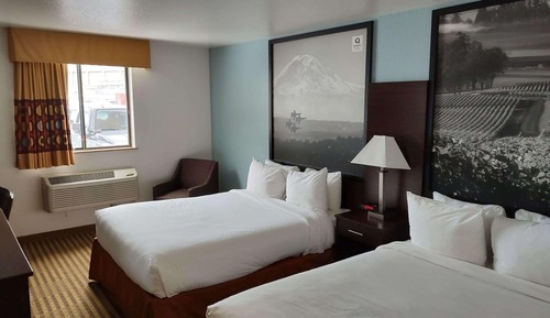 Standard Room, 2 Queen Beds, Non Smoking